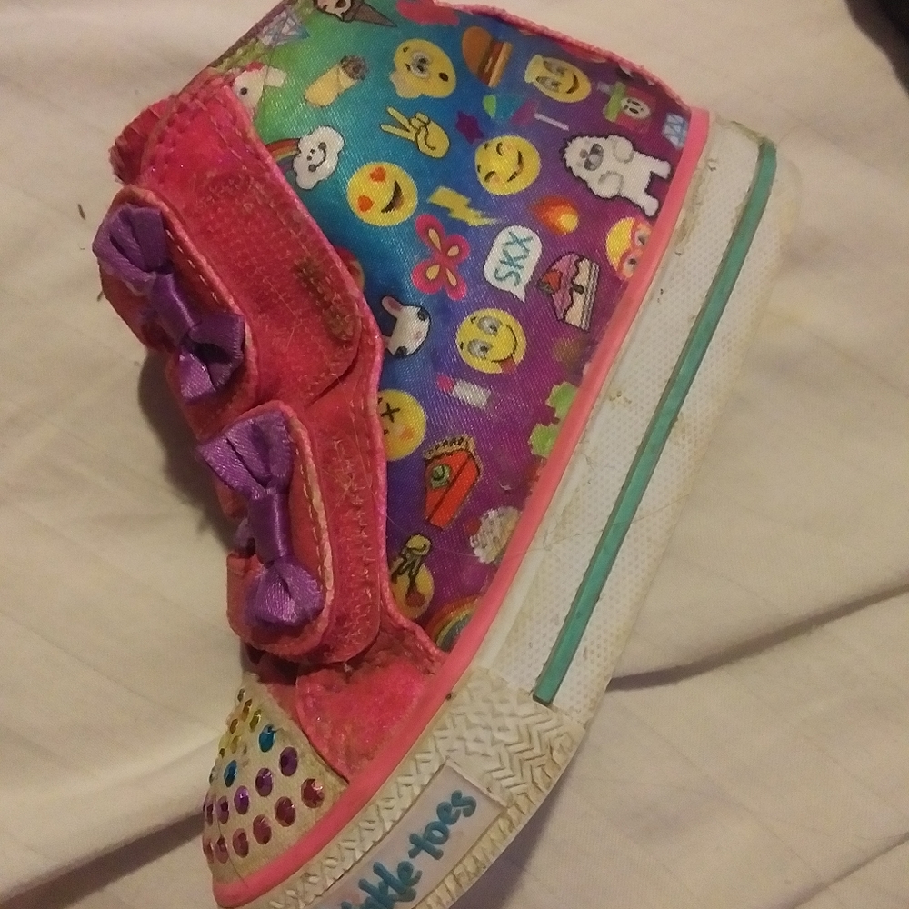 Sketcher twinkle toes!